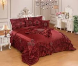 How Can I Tell the Difference Between Regular and Luxurious Duvet Sets?